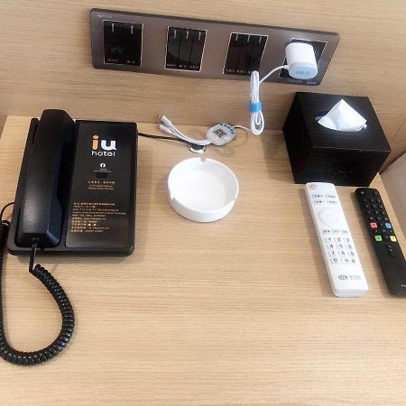 Iu Hotel Guiyang Olympic Sports Center China Resources Vientiane Екстериор снимка