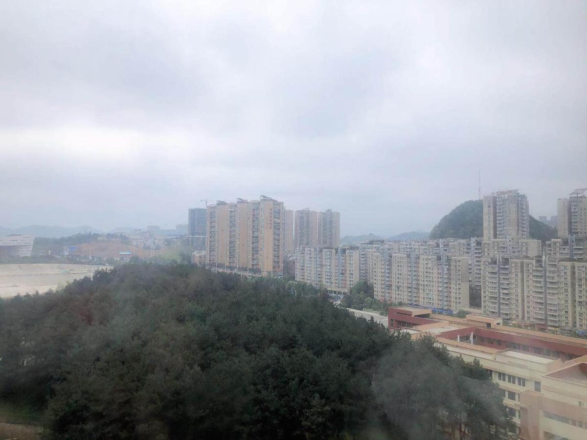 Iu Hotel Guiyang Olympic Sports Center China Resources Vientiane Екстериор снимка