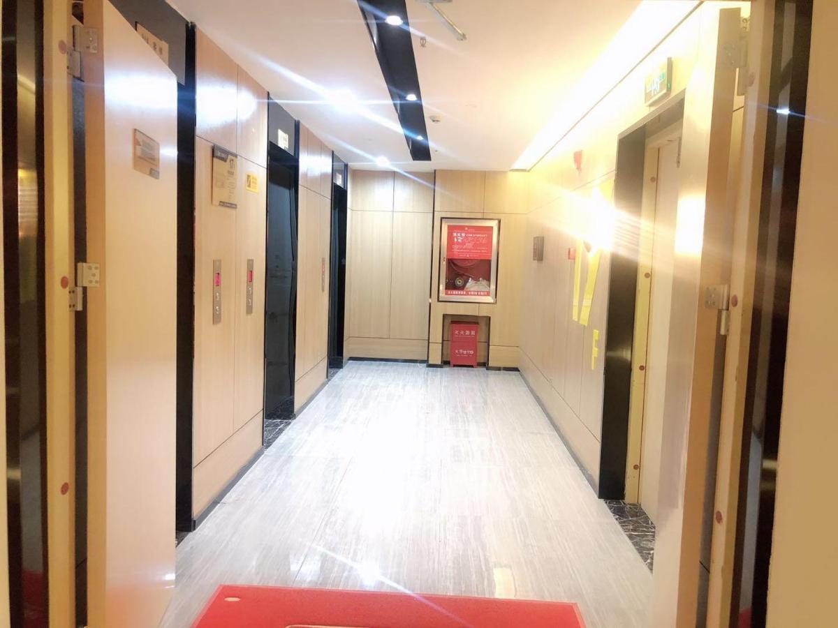 Iu Hotel Guiyang Olympic Sports Center China Resources Vientiane Екстериор снимка